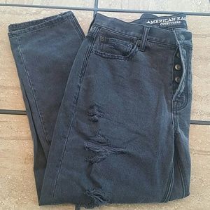 AEO Vintage Hi-Rise Mom Jeans